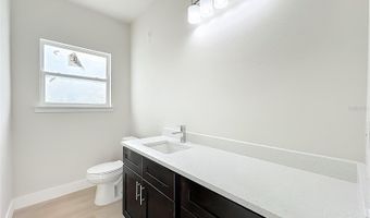356 W 4TH St, Apopka, FL 32703