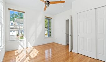 11 Pondside Ln 11, Bolton, MA 01740