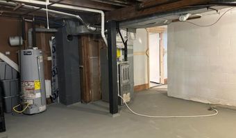 3210 Clifton Ave, Alton, IL 62002