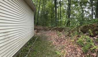 21 7th St, Auburn, ME 04210
