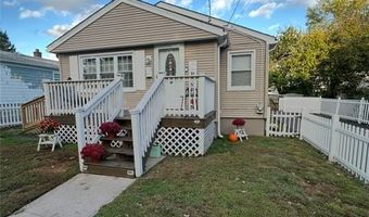 11 Glen St, North Providence, RI 02911