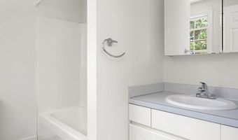 46 North Rd, Jamestown, RI 02835