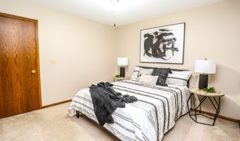 2107 SE Crystal Ave, Aberdeen, SD 57401