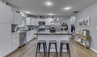 596 Briarwood Ln, Bedford, IN 47421