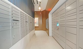 1201 N ROYAL St 214, Alexandria, VA 22314