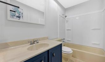 3 Newfield Ct, Ballwin, MO 63011