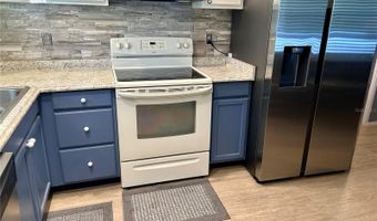 24519 PEARL St, Astor, FL 32102