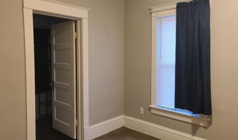 1326 W SPENCER St, Appleton, WI 54914