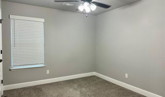 941 Sundance Ln, Bentonville, AR 72712