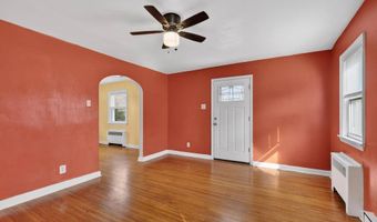 213 Priscilla Ln, Aldan, PA 19018