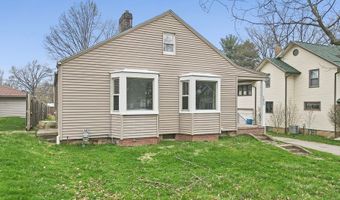 1073 Parkside Dr, Alliance, OH 44601
