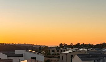 13722 Canyon Loop Trl, San Diego, CA 92130