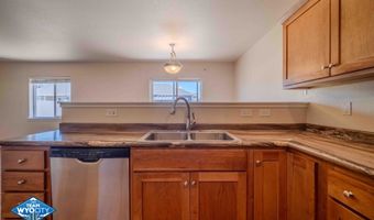 6866 Umpqua River Rd, Casper, WY 82604