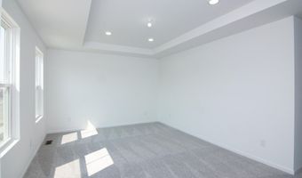 5559 E Spaniel Dr, Ann Arbor, MI 48108