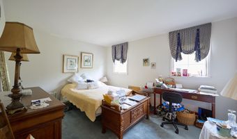 27 RAPHAEL Rd, Hockessin, DE 19707
