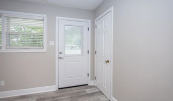 206 Beverly Dr, Ocean Springs, MS 39564