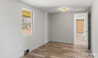 75 Old Macedonia Rd, Alexander, NC 28701