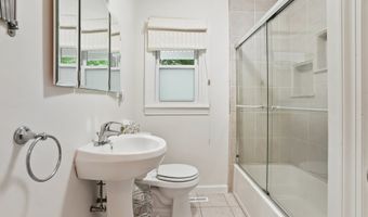 15 Granite Ter, Ansonia, CT 06401