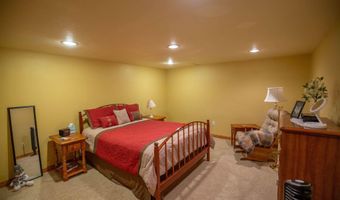 219 W South Ave, Algona, IA 50511