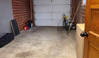 607 L St, Aurora, NE 68818