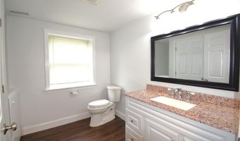 92 Trout Dr, Middletown, RI 02842