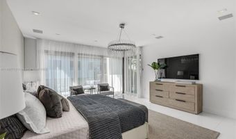 124 Park Dr, Bal Harbour, FL 33154