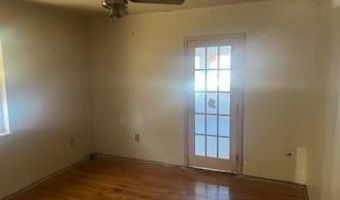 7404 POPLAR Ave, Baltimore, MD 21224