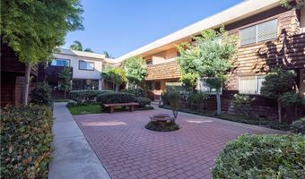 5414 Newcastle Ave 8, Encino, CA 91316