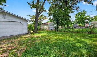 340 Hillcrest Blvd, Ballwin, MO 63021