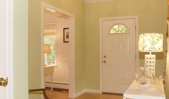 67 Spyglass Hill Rd, Barnstable, MA 02630