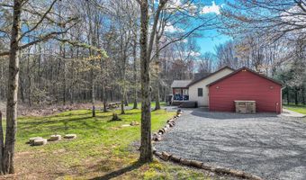 42 Ottomanelli Dr, Albrightsville, PA 18210