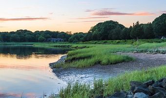 85 Gateway Rd, North Kingstown, RI 02852