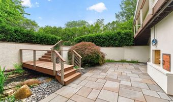 1980 Hillside Dr, Columbus, OH 43221