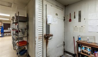 212 S Hickory St, Abbott, TX 76621