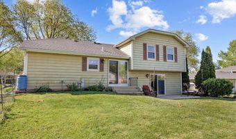 650 BUTTERFIELD Dr, Algonquin, IL 60102