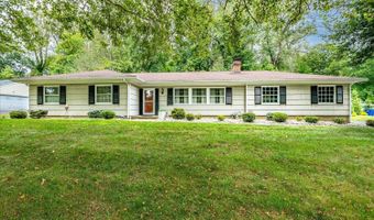 240 Dwight Rd, Middletown, NJ 07748