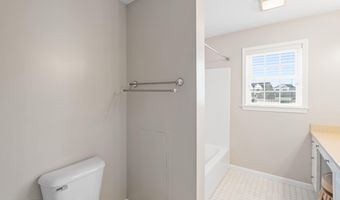 262 Evergreen Dr, Bayville, NJ 08721