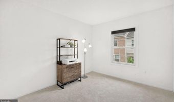 7504 WESTLAKE Ter 25, Bethesda, MD 20817