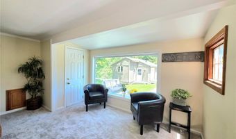 398 N Chillicothe Rd, Aurora, OH 44202