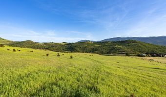 312 Sky Ridge Rd, Ashland, OR 97520