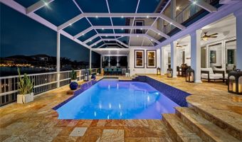 713 ISLEBAY Dr, Apollo Beach, FL 33572