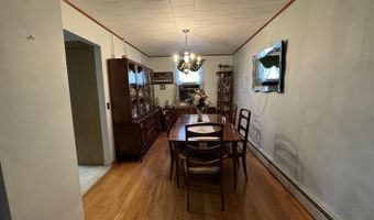 35 E 26TH St, Bayonne, NJ 07002