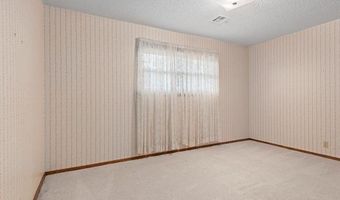 4715 Rolling Meadows Rd, Bartlesville, OK 74006