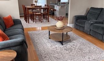 1289 Cranston St, Cranston, RI 02920
