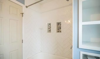1233 EAST Ave, Abington, PA 19001