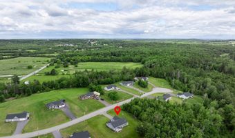 51 Knoll Crest Dr, Bangor, ME 04401