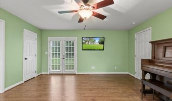 815 Martling Rd, Albertville, AL 35951