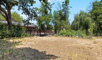 376 Crowson Rd, Ashland, OR 97520