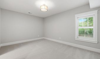 3555 N DICKERSON St, Arlington, VA 22207
