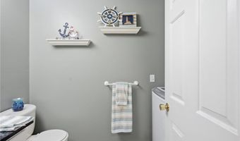 23 BERNON Dr, Lincoln, RI 02865